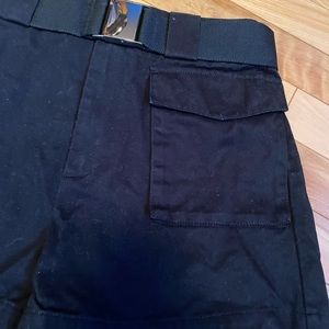 TNA ARITZIA black cargo shorts High waist size M